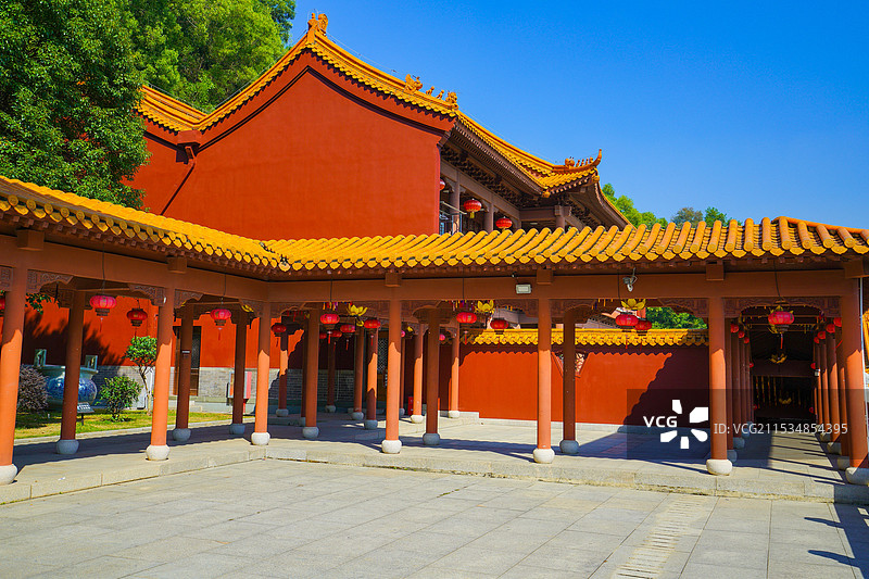 中国广东省深圳市光明区星湖路，弘源寺，佛教寺庙建筑之美！图片素材