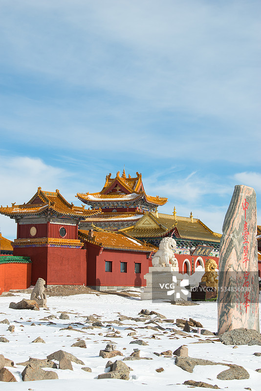 山西五台山，中台翠岩峰，演教寺，西台挂月峰，日出，雪景图片素材