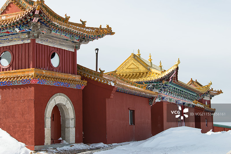 山西五台山，中台翠岩峰，演教寺，西台挂月峰，日出，雪景图片素材