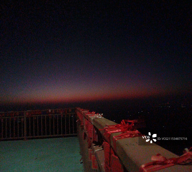 许愿台外晨曦图片素材