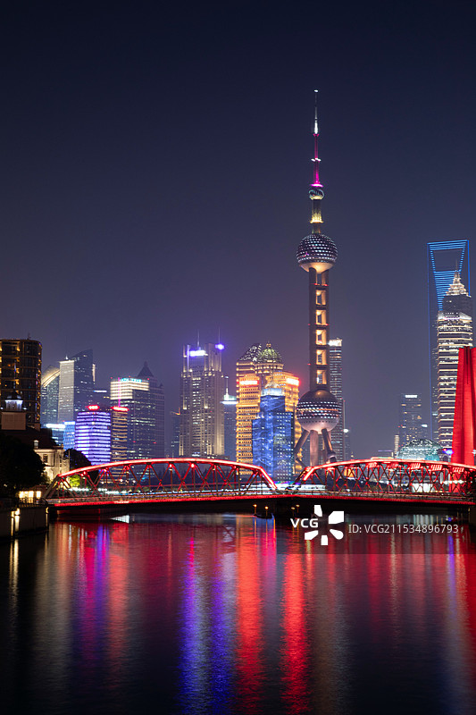 上海外滩乍浦桥东方明珠图片素材
