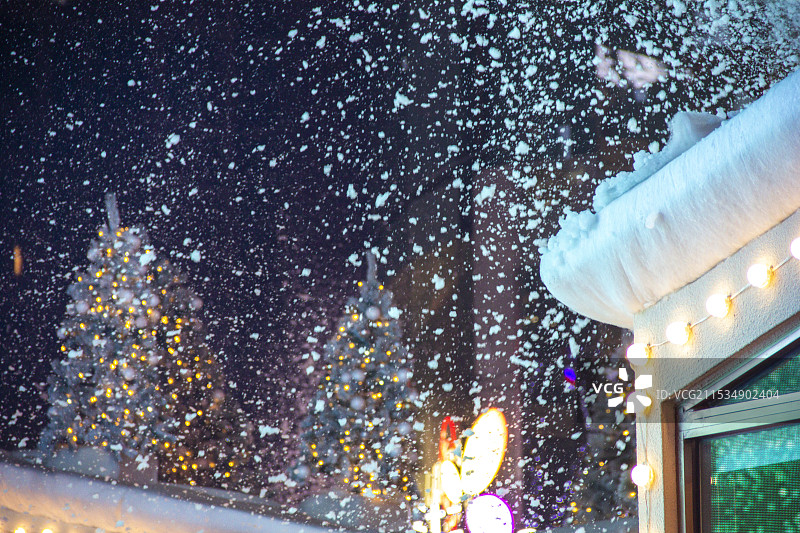 重庆北城天街圣诞节下雪图片素材