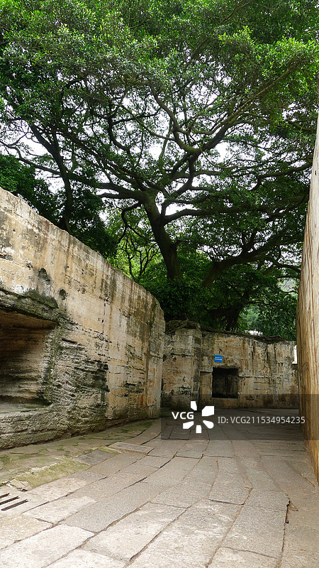 鸦片战争重要发生地，位于广州的虎门炮台充满历史沧桑感图片素材