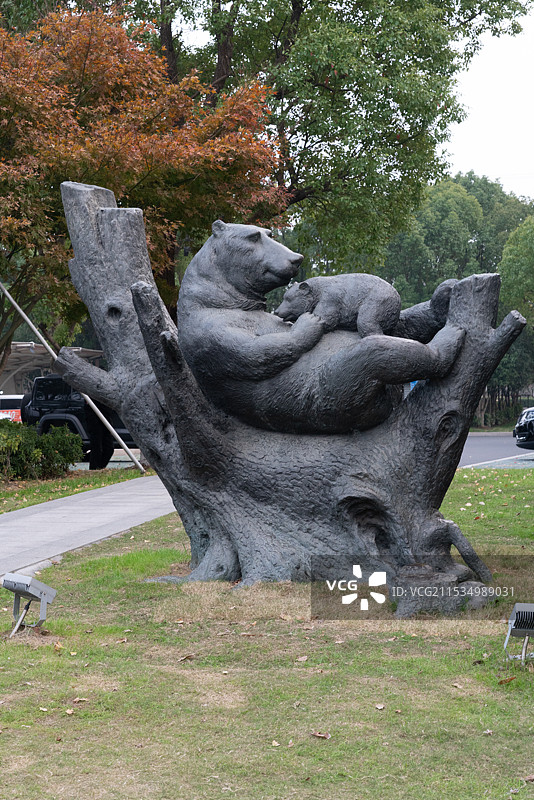 金水湾熊雕塑图片素材