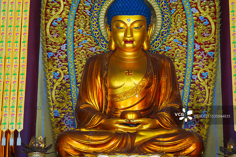 中国广东省深圳市光明区星湖路，弘源寺，佛教寺庙建筑之美！图片素材