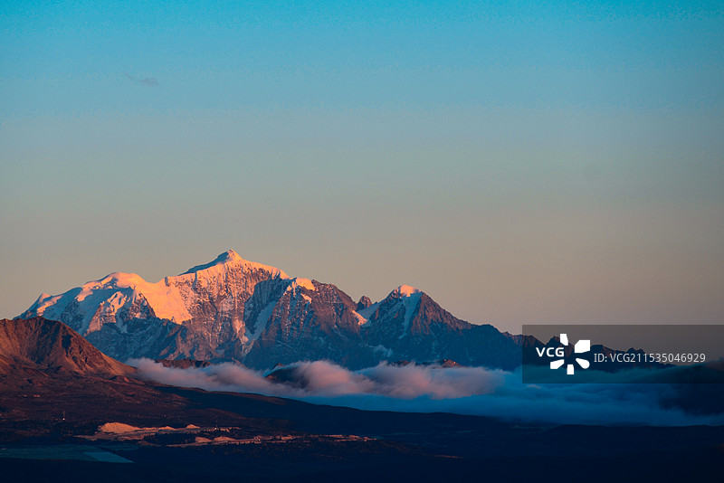 甘孜道孚县亚拉雪山景区图片素材