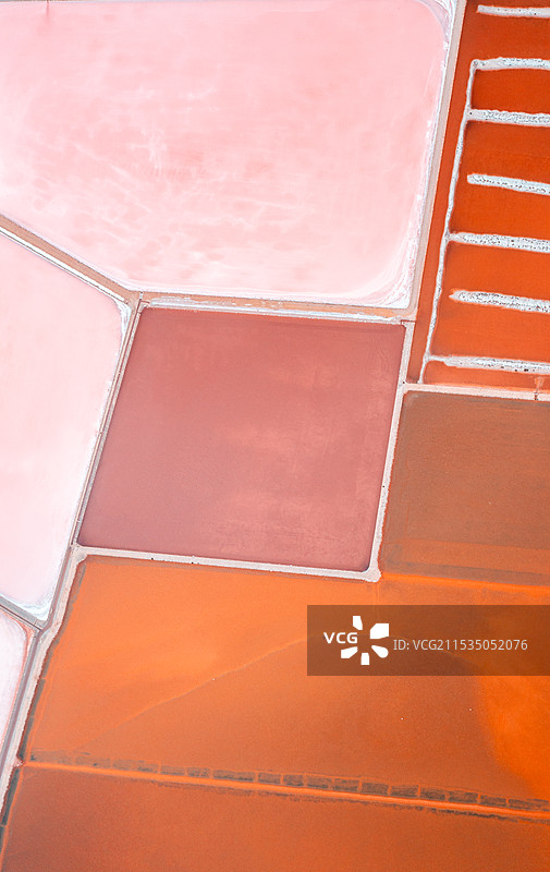 无人机航拍盐湖图片素材