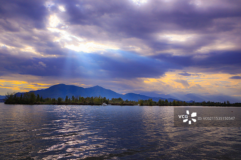 凉山西昌市邛海泸山风景名胜区图片素材