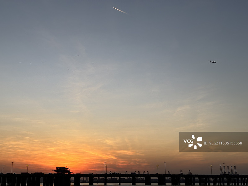 不见一丝残影…图片素材