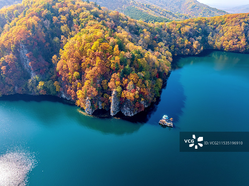 中国吉林通化辉南龙湾群三角龙湾航拍风光图片素材