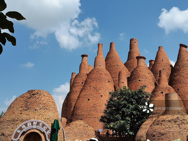 弥勒东风韵图片素材