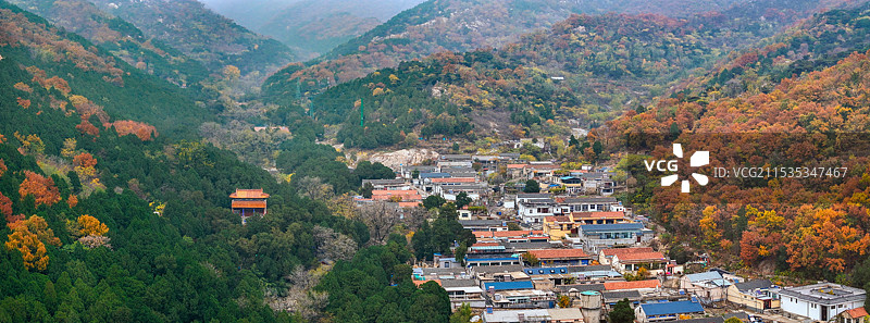 泰安 泰山区 虎山水库 虎山阁      泰山红门 凌汉峰图片素材