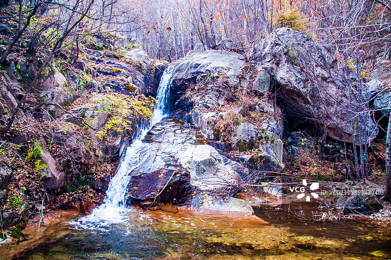 秋天，秋色尽染云花溪谷景区图片素材