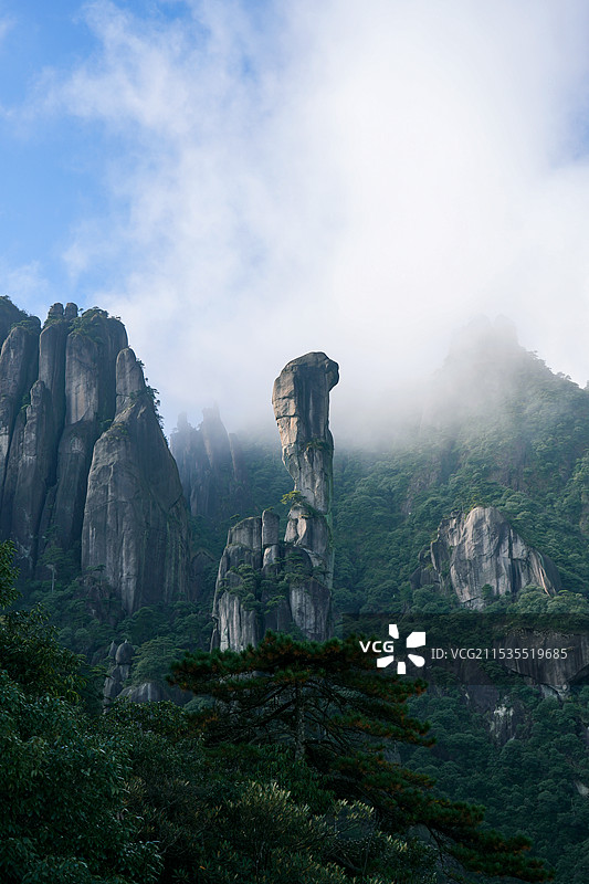 江西上饶三清山巨蟒出山图片素材