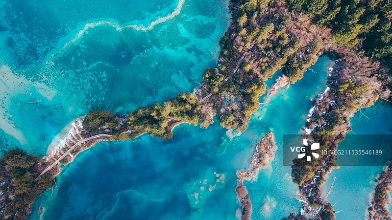 航拍初冬九寨沟风光，树正群海，火花海图片素材