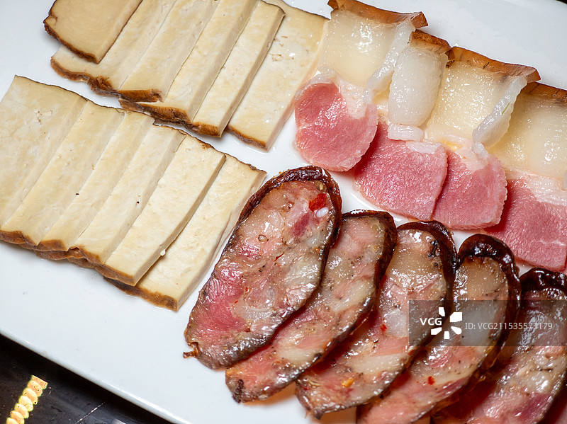 贵州特色蒸腊味拼盘图片素材