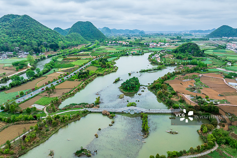 贵州安顺市平坝区小河湾美丽乡村景区航拍风光图片素材
