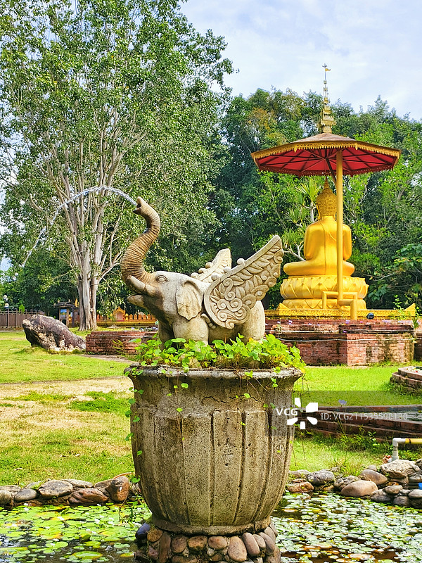 西双版纳勐景来傣族村寨图片素材