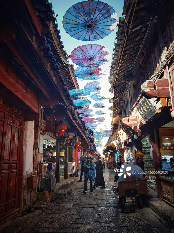 丽江古城小巷图片素材