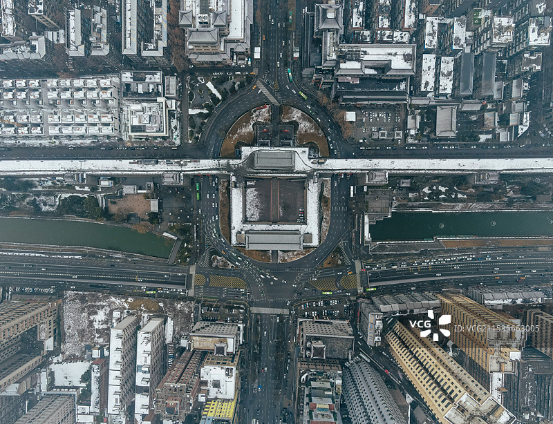 西安长乐门雪景图片素材