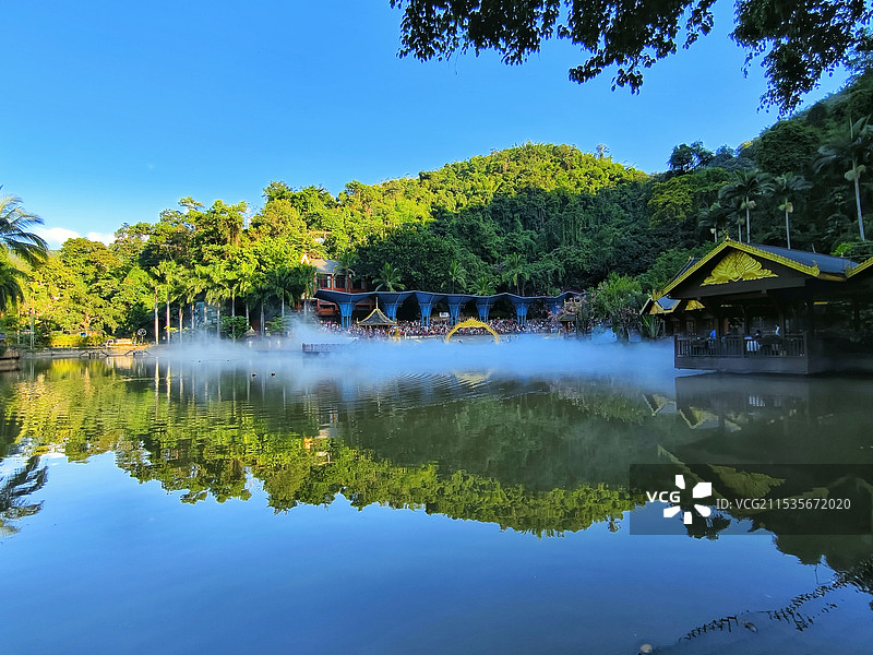 西双版纳原始森林公园金湖图片素材