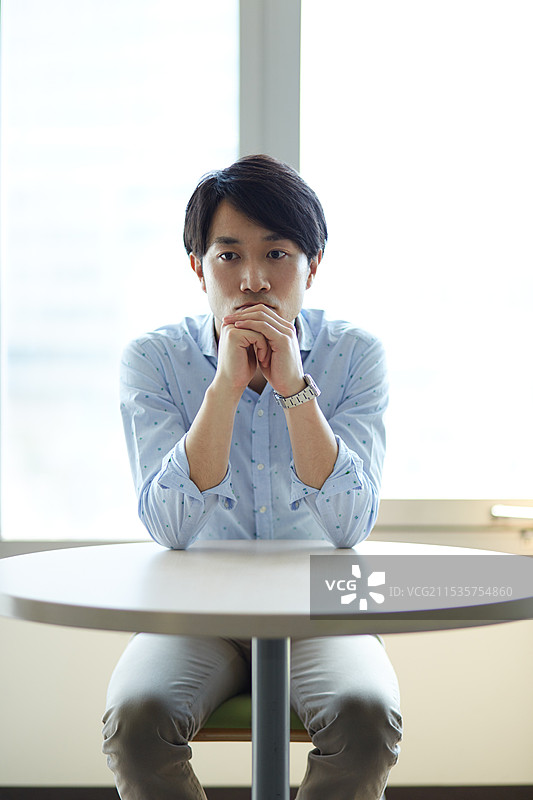 有高颧骨的男人图片素材