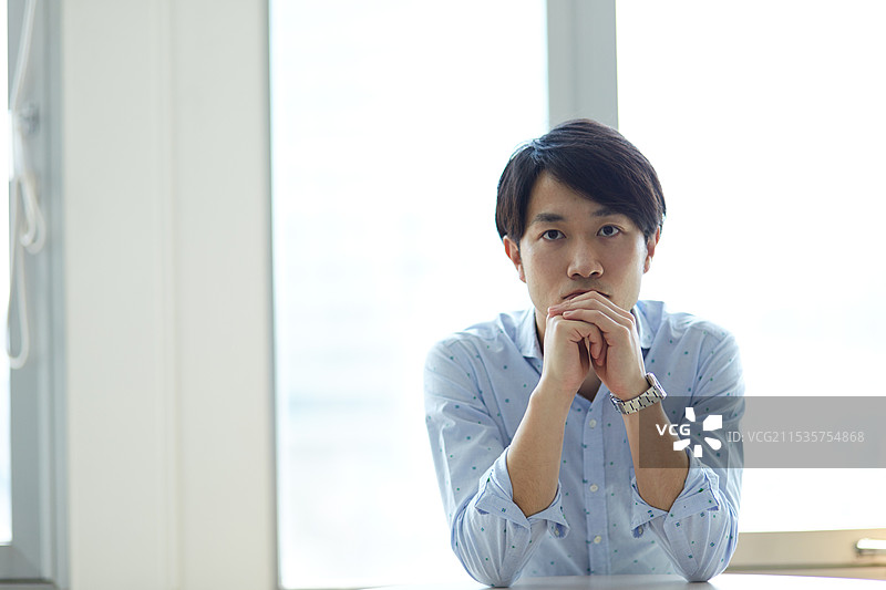 有高颧骨的男人图片素材