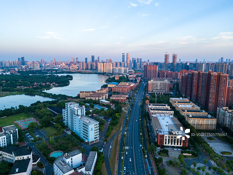 南昌黄家湖城市风光夜景图片素材