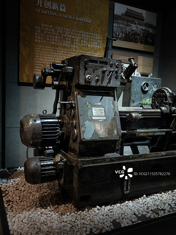 老式机床图片素材