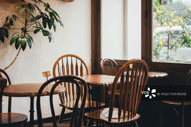 装修复古的咖啡馆内景图片素材