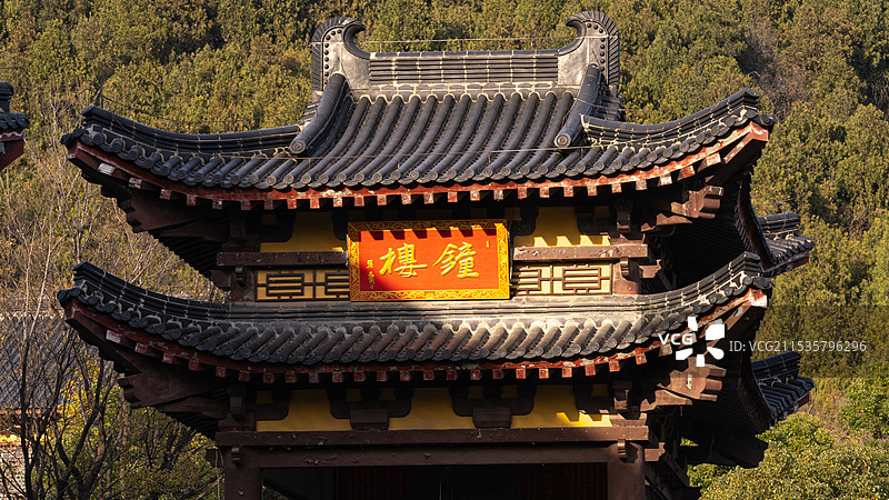 黄昏与钟楼（大洞山茱萸寺）图片素材