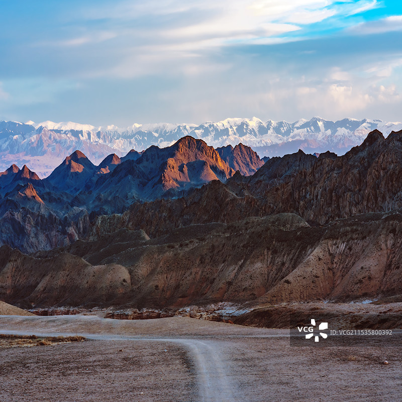 阿拉木图恰伦大峡谷图片素材