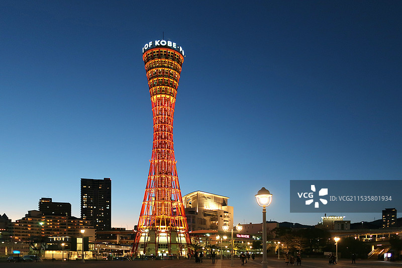 日本兵库县神户市，傍晚的神户港图片素材