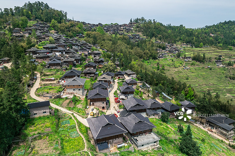 贵州省黔东南从江县岜沙苗寨航拍乡村风光图片素材
