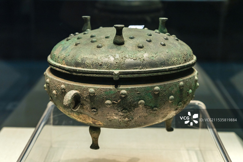 春秋时期乳钉纹铜敦 淄博市淄川区磁村春秋墓出土 淄博市博物馆藏 济南市博物馆“山东地区黄河文明特展”图片素材