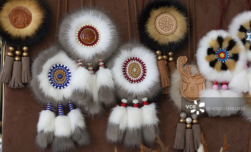 非遗鄂温克传统皮毛手工艺太阳花图片素材