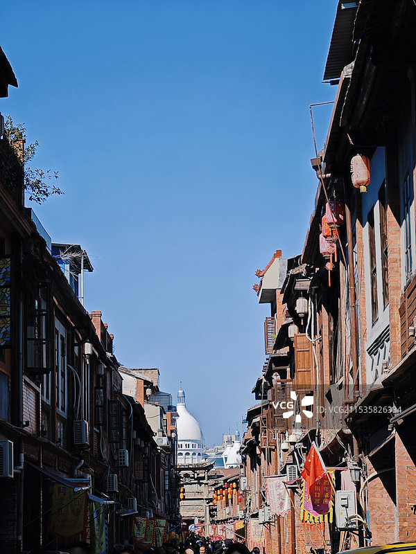 漳州古城景区街道仰天俯视图片素材