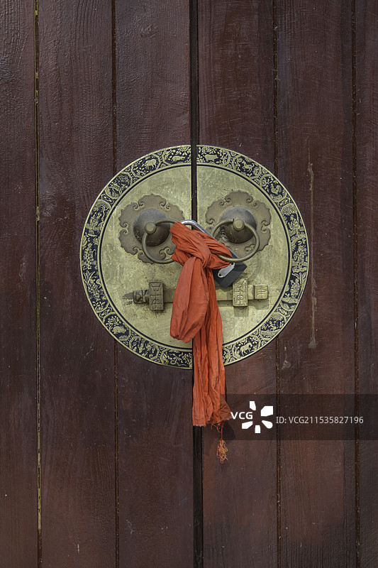 西安大兴善寺中国寺庙古建筑大门特写图片素材