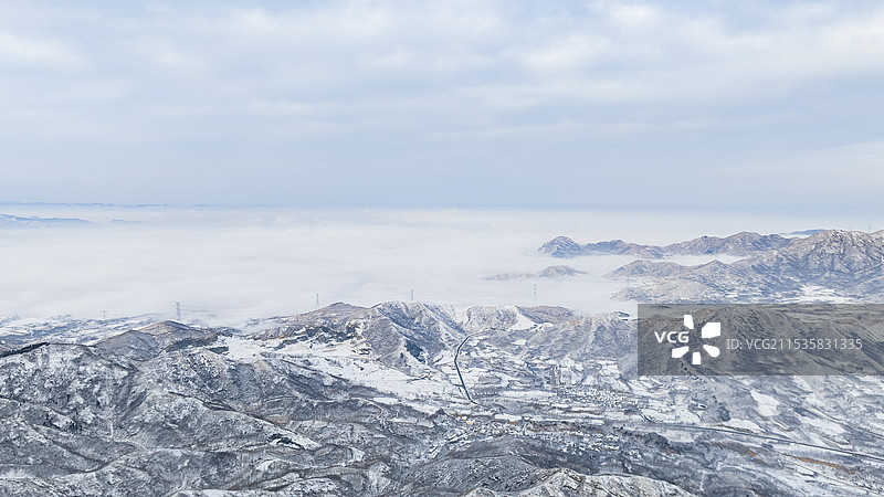 国家森林公园鹤伴山雪景云海图片素材