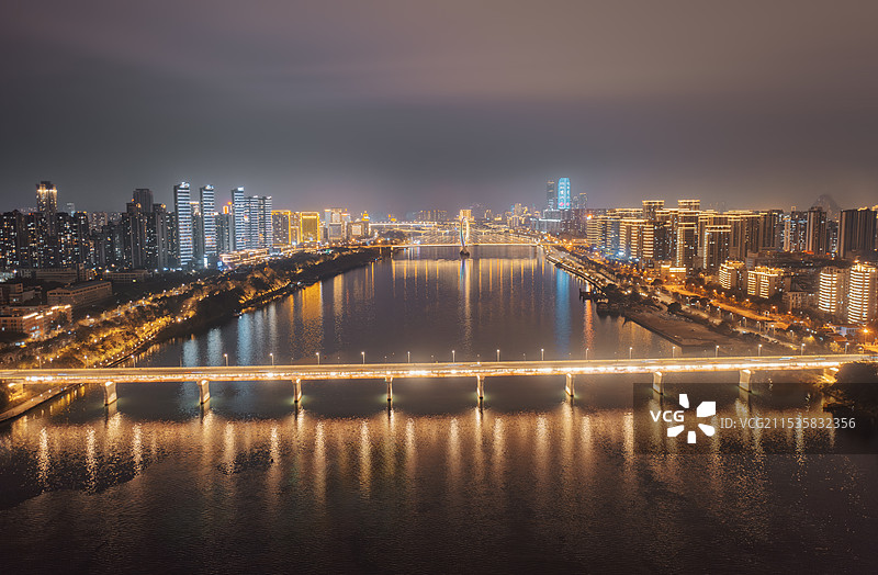 航拍广西柳州河东大桥江滨夜景图片素材