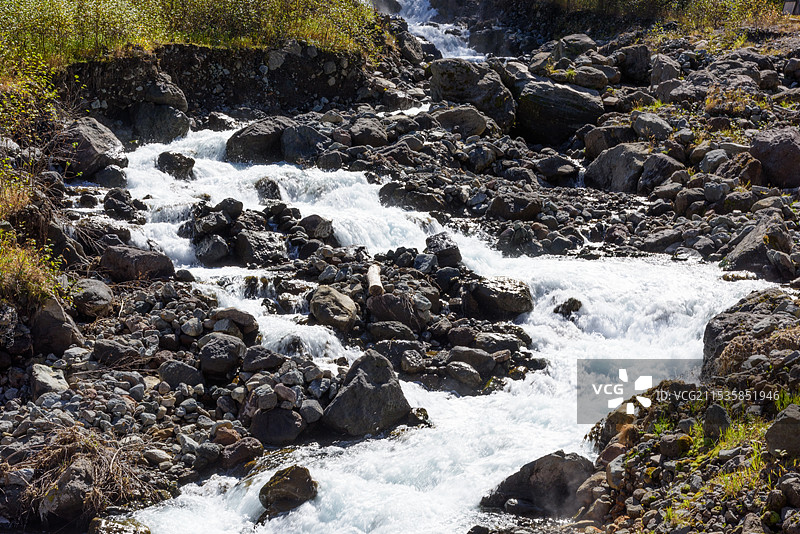 吉林延边州长白山北坡景区通天河图片素材