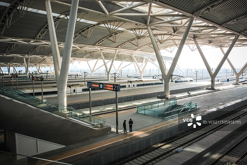 广州南高铁站图片素材