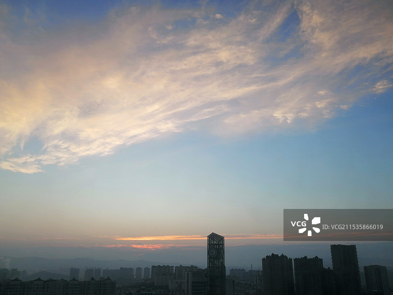 昆明安宁市静谧的清晨图片素材