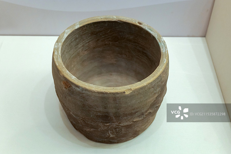 齐☐陶量（一级文物） 战国 济南市天桥区委大院出土 济南市博物馆藏图片素材