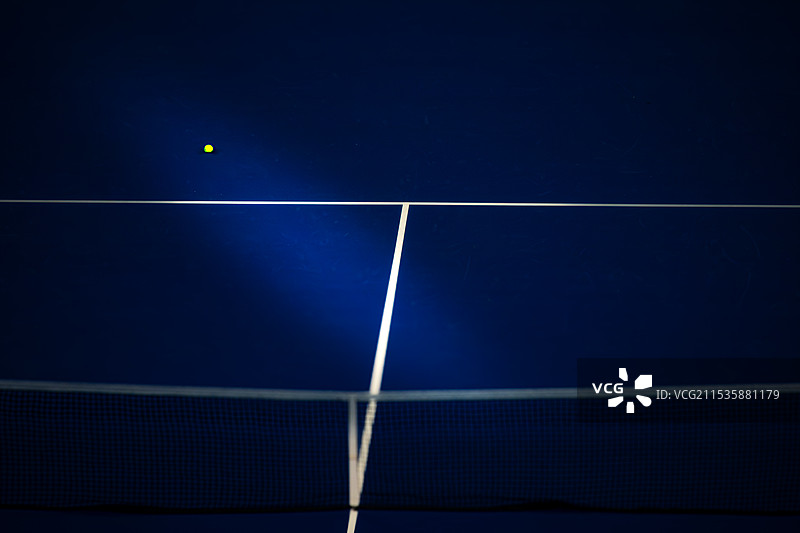 蓝调网球训练场图片素材