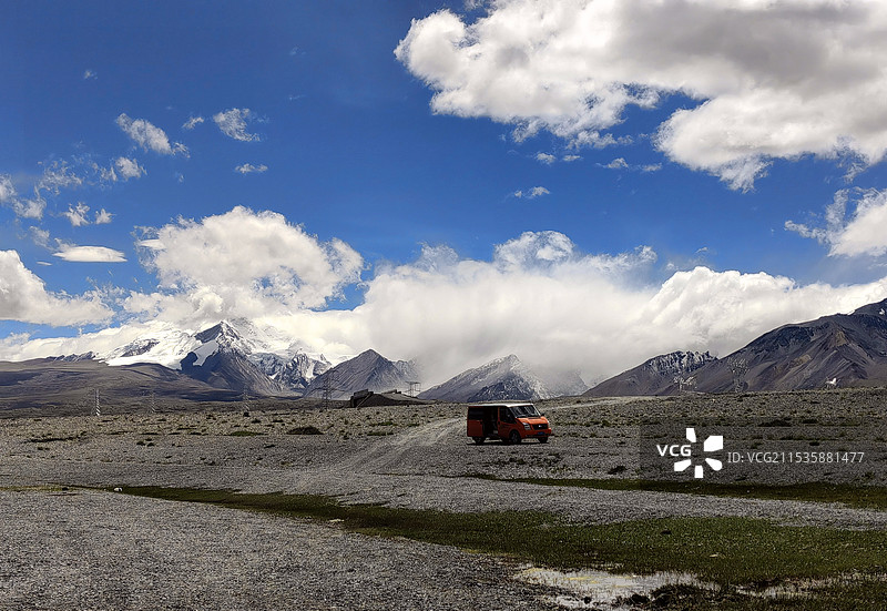 希夏邦马峰脚下图片素材