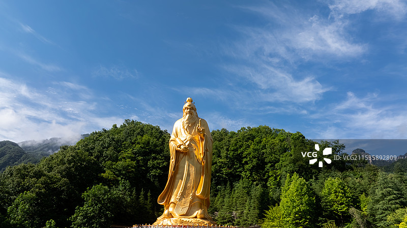 河南老君山老子雕像航拍图片素材