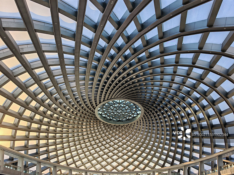 天津滨海站穹顶图片素材