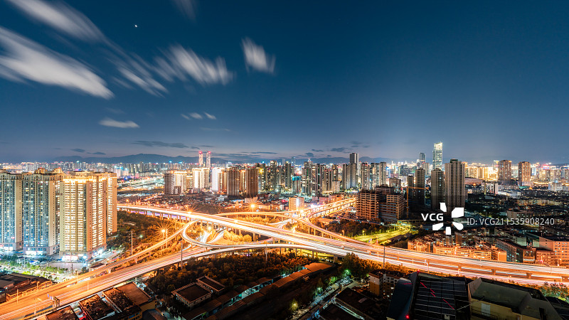 昆明菊华立交桥和地标建筑全景图片素材