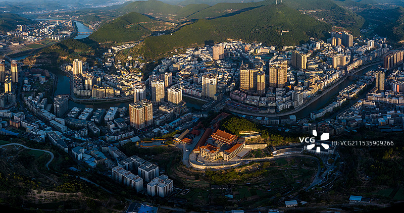 四川省绵阳市盐亭县云溪镇航拍图片图片素材